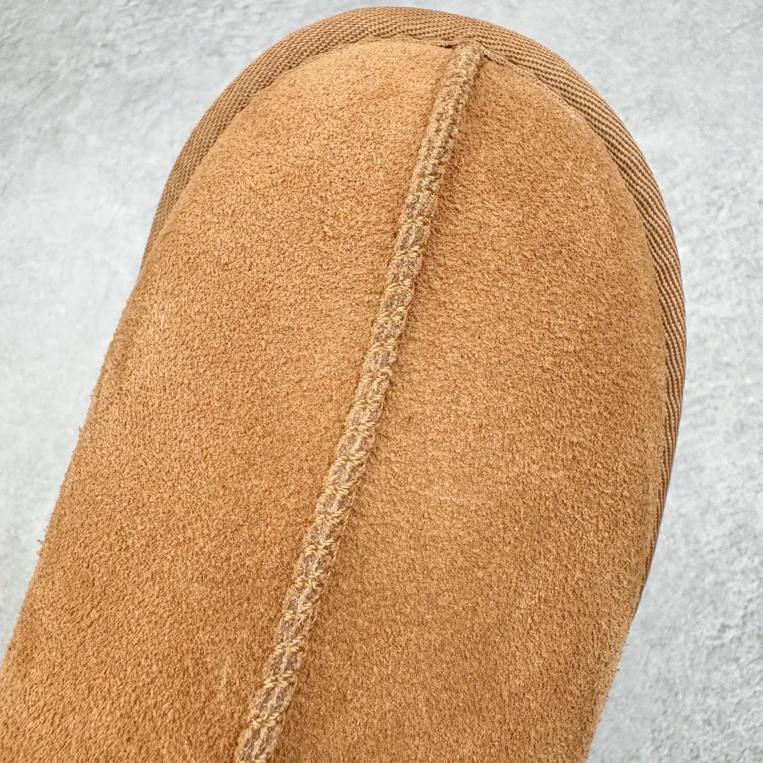 Pick up locally💰520 UGG ethnic style 2553 classic autumn and winter sheep fur all-in-one snow boots. All shoes are made from the same factory as ZP. Longfeng A-grade Australian imported sheep fur all-in-one ethnic style. Brand OEM production line. Fully follow the ZP process. OEM original pattern maker. Adhering to the principle of no original shoes and no development selection. Pay attention to every detail. The most authentic version on the market. TREADLITE "Light Wing" technology outsole. Lightweight/durable/flexible/pile size: 35 36 37 38 39 40 41 42 Coding: by2936060